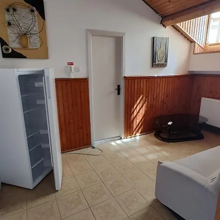 招待所 Casa Tatiana 艾福雷诺德