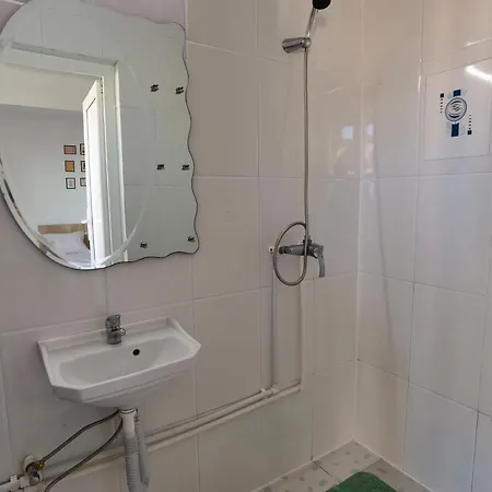 招待所 Casa Tatiana 艾福雷诺德